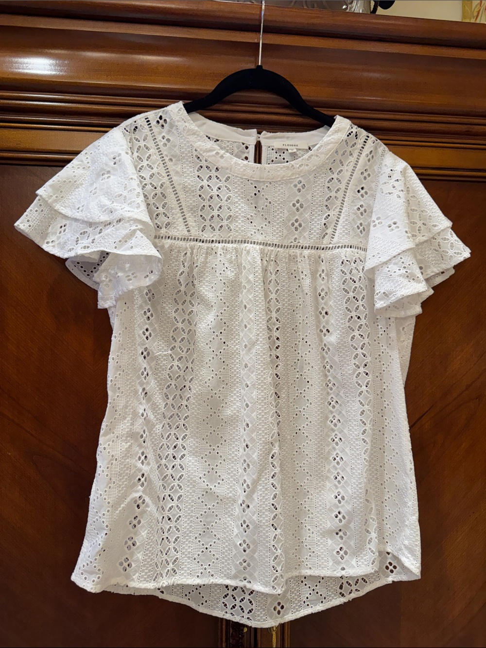 Pleione White Eyelet Lace Ruffle Sleeve Blouse XS
